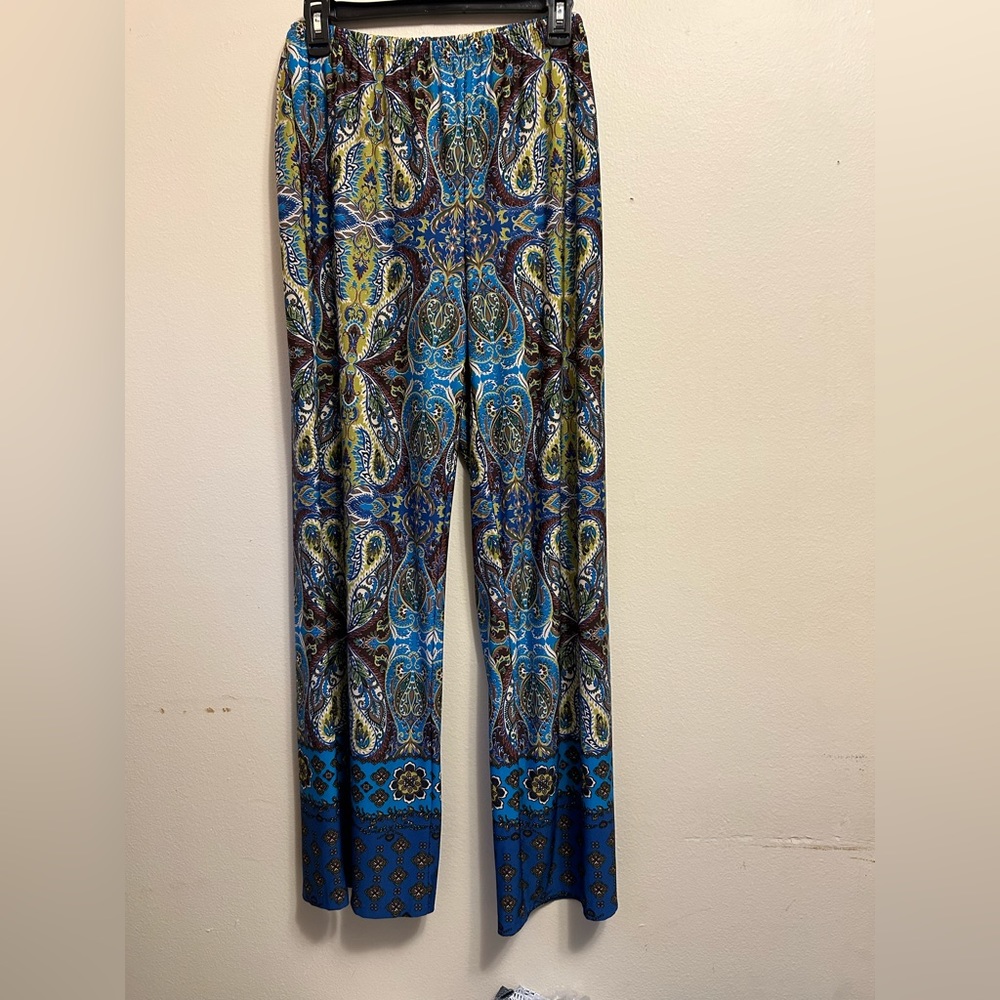 Women’s patterned pants
